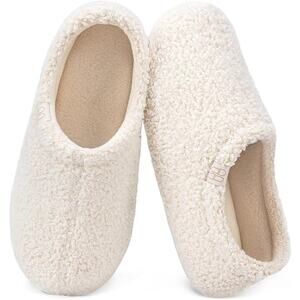 New HomeTop Womens Size 7/8 White Fuzzy Curly Fur Memory Foam Loafer Slippers